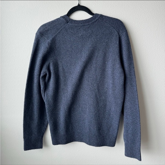 Abercrombie Sweater - Picture 5 of 5